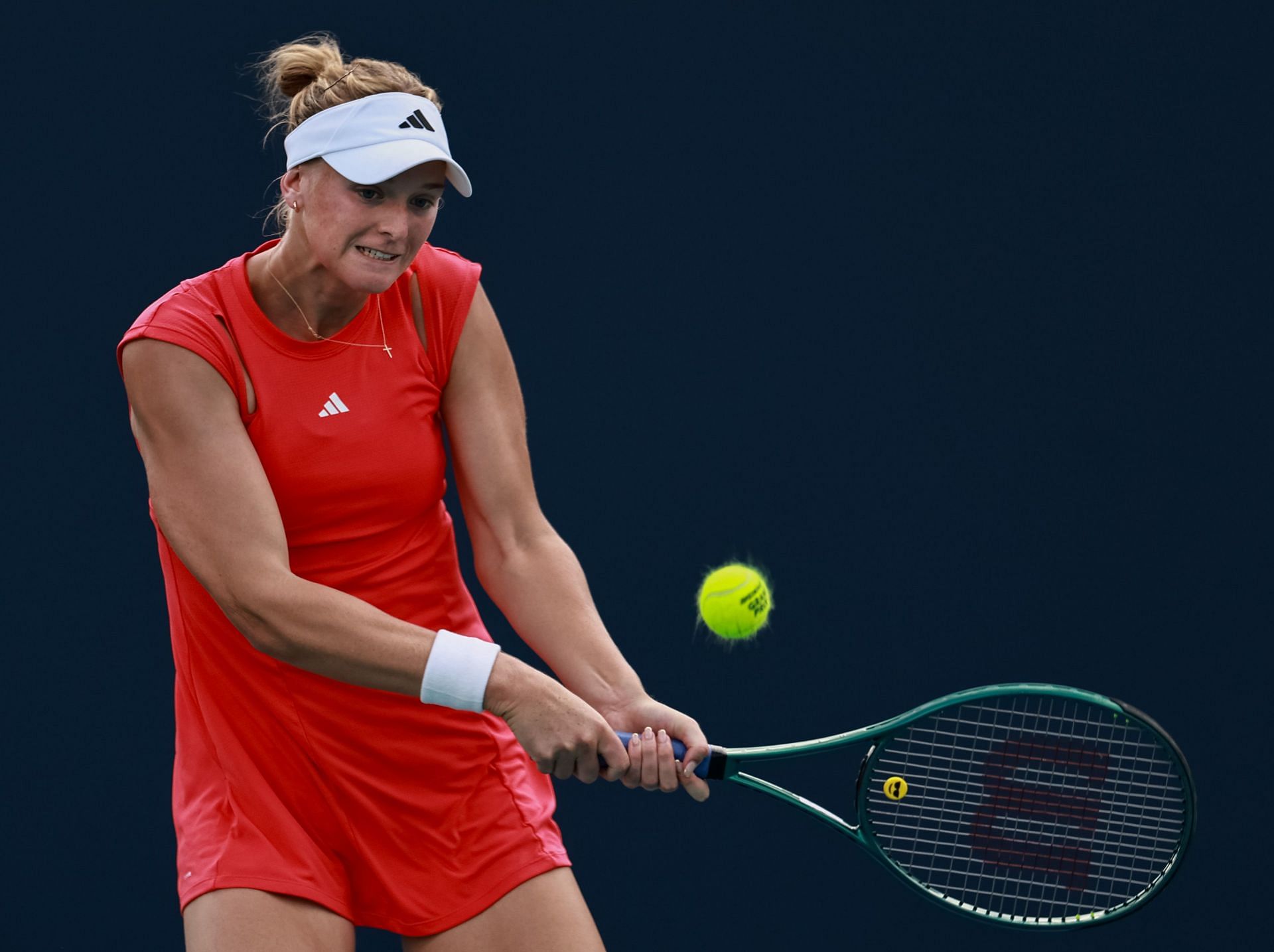 Ashlyn Krueger hits a backhand | Image Source: Getty
